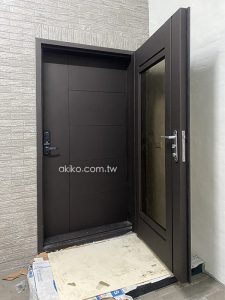 ak0903不銹鋼玻璃雙玄關門是一種非常優雅的門型