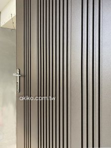 奶茶色的日式不鏽鋼大門-為建築物帶來獨特的風格和美感